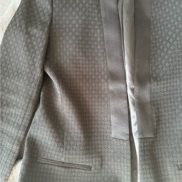 Black Patterned Blazer - Picture 4 of 8